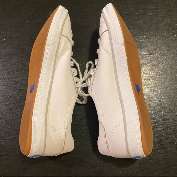 Keds | Center III Leather Lace Up | White Classic Understated Sneakers - Picture 13 of 15